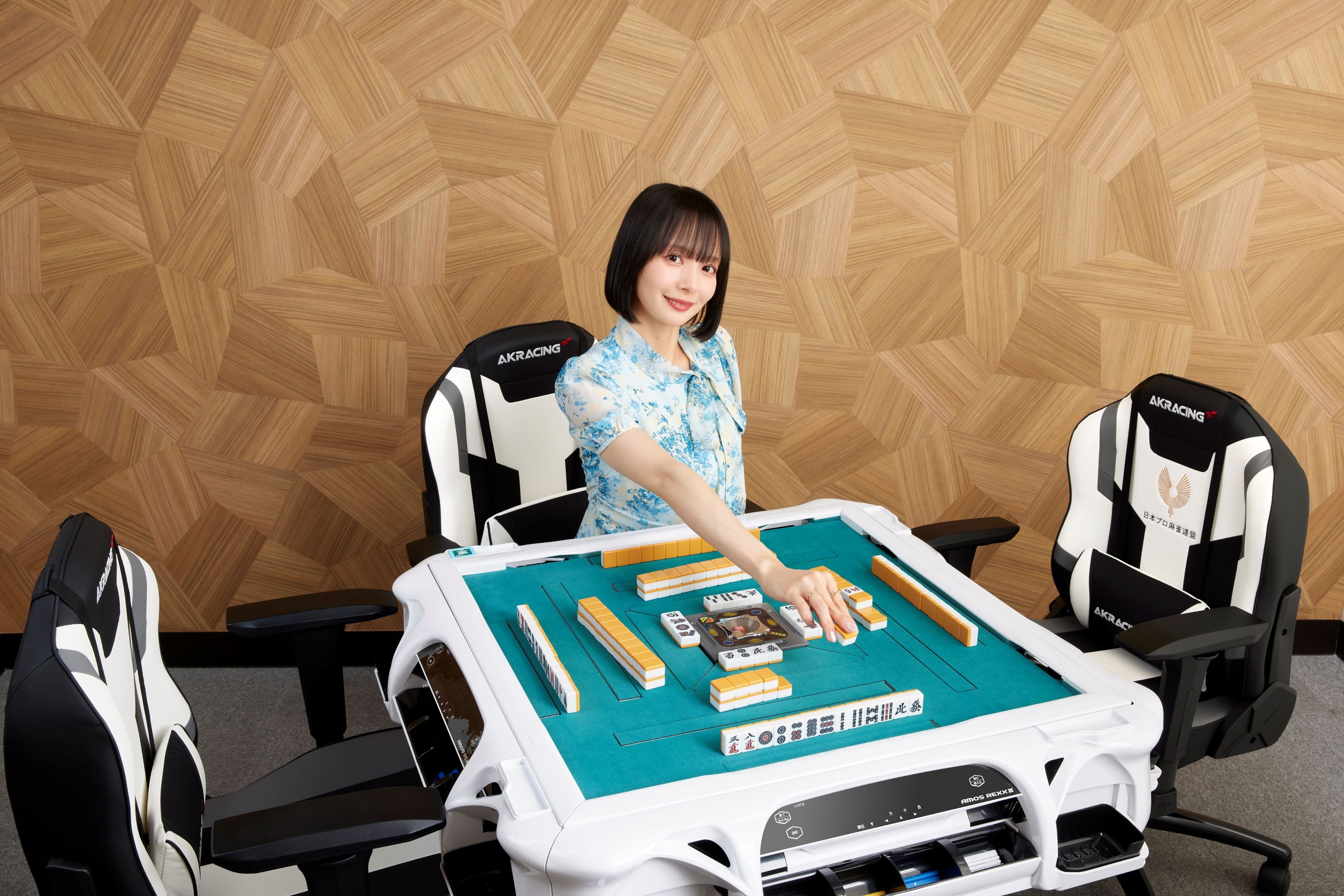 AKRacing MJ Grey 競技麻雀シーン