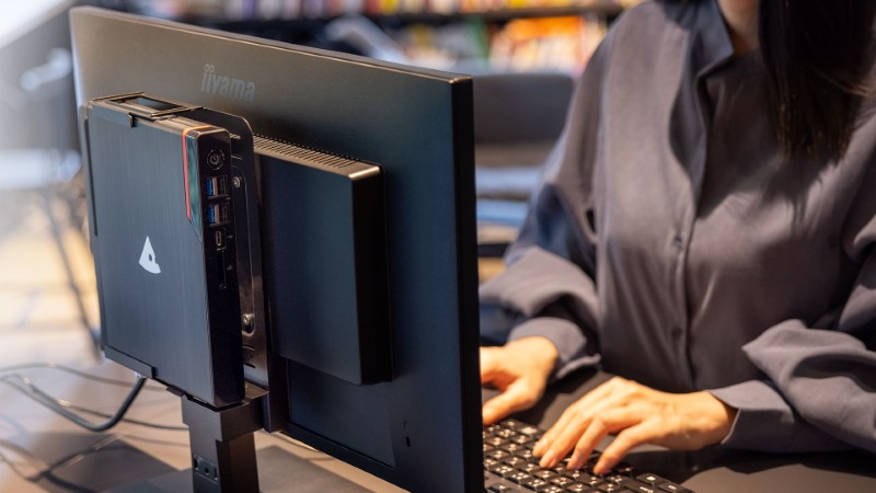 小型デスクトップパソコン取付用ブラケット（イメージ2）