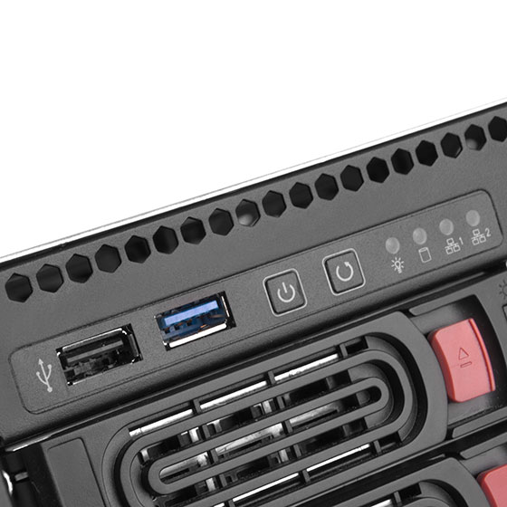 USB 2.0 x 1, USB 3.1 Gen 1 Type-A x 1