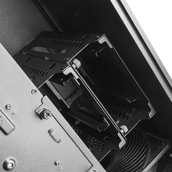 Internal drive cage supports 2 x 3.5