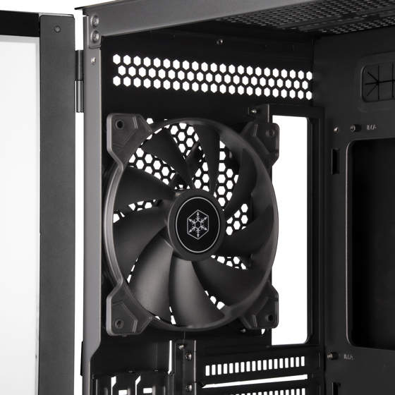 Pre-installed rear 140mm x 1 fans