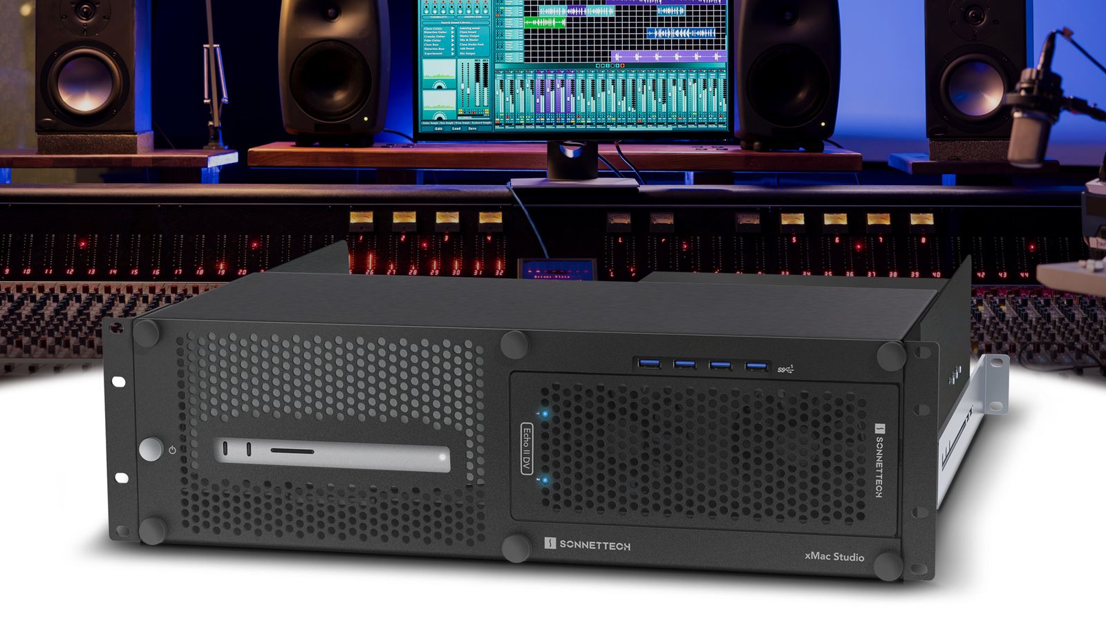 録音スタジオに設置されたxMac Studioの正面ビュー