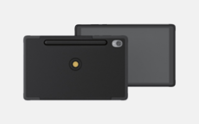 ピタッとくんを取り付けたタブレット端末。