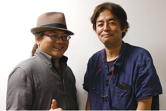 劇場の音響設計を担当した音響監督 岩浪美和さん（右）と
	オーディオライター 野村ケンジさん（左）の写真
