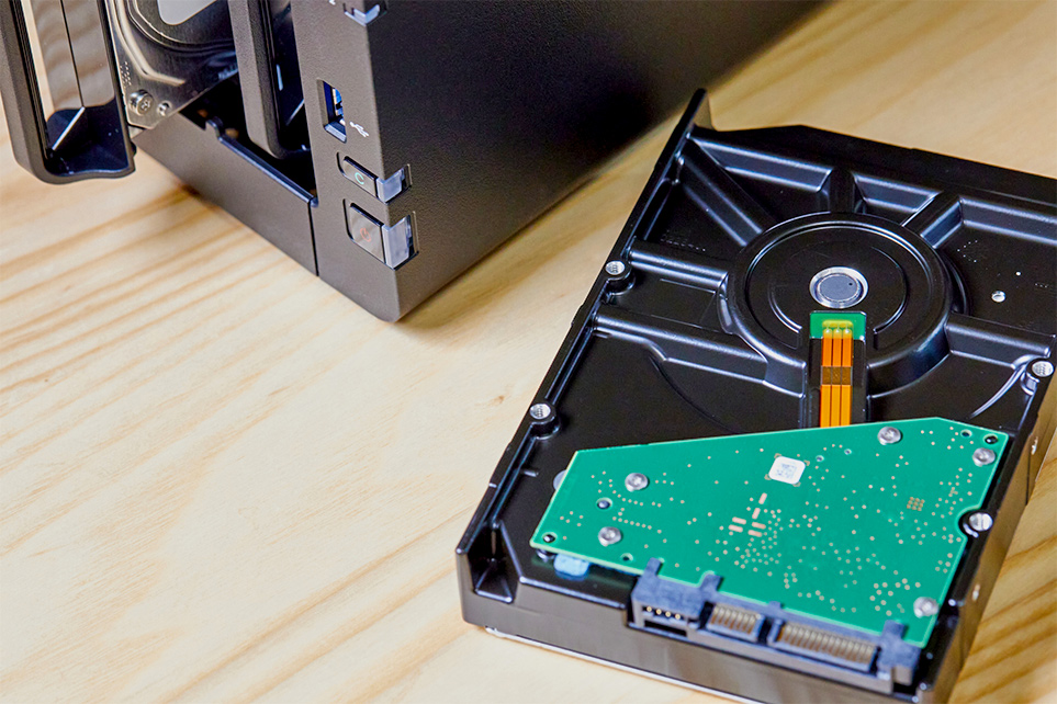 NASを導入・運用するにはどのくらい費用がかかる?